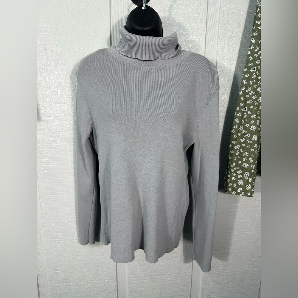 Jones New York Womenâs Gray Turtleneck Sweater Size Large EUC